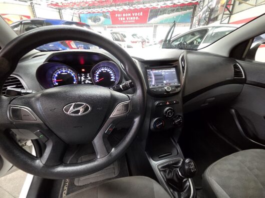 hb20s_2017_seminovo_angra (6)