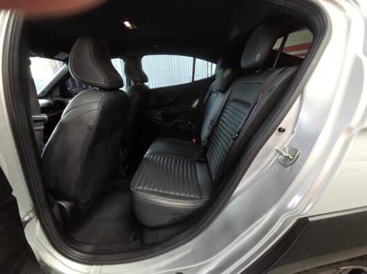 fastback_2023_seminovo_angra (4)