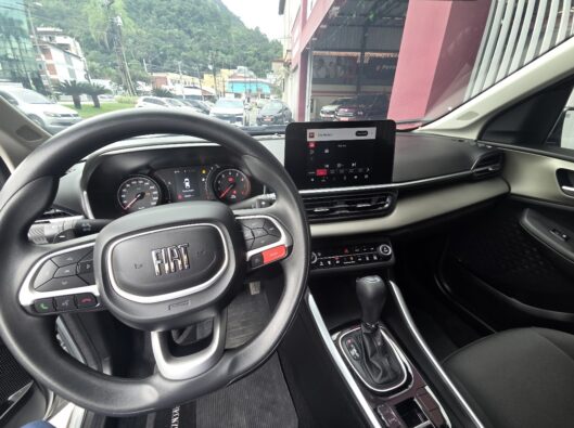 fastback_2025_seminovo_angra (6)