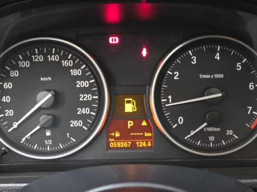 BMW_325I_2012_seminovo_angra (2)